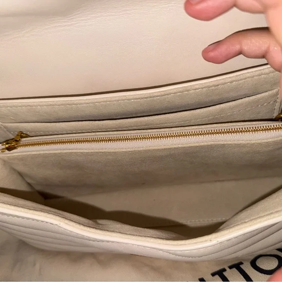 Louis Vuitton New Wave GM Chain Bag in Cream - Picture 14 of 16